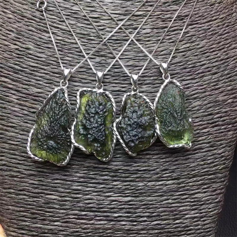 Factory Price Raw Crystal Quartz Gemstone Necklace Jewelry Czech Meteorite Moldavite Pendant for Gift