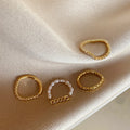 Fashion Simple Design 18K Gold Plated Freshwater Pearl Finger Ring Zircon Link Chain Ring for Women