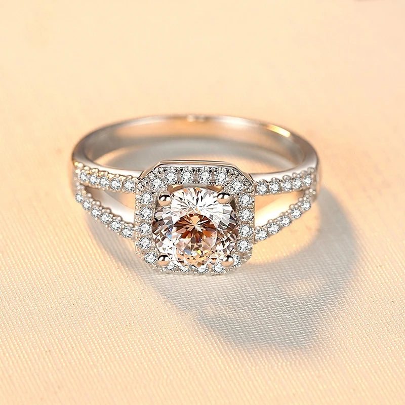 Wish Jewelry Wholesale Square Shape 1ct Iced Out Ring Moissanite Ring 925 Sterling Silver Moissanite Ring for Women