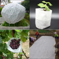 Good Price Anti-UV PP Non Woven Fabric Breathable Garden Plant Protection Cover for Winter for Fruit Tomatoes Banana Bunches
