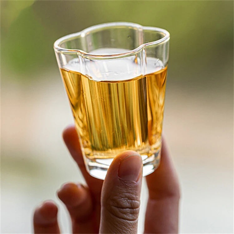 New Product Drinkware Accessories BPA Free clear Lucky Four-leaf Clover Vintage High Borosilicate Glass Ware Shot Cups Small