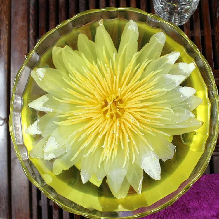 Yellow Sacred Organic Lotus Flower Tea Handmade Dried Flowers Herbal Tea Blooming Huang Lian Hua Nymphaea Caerulea Custom Label