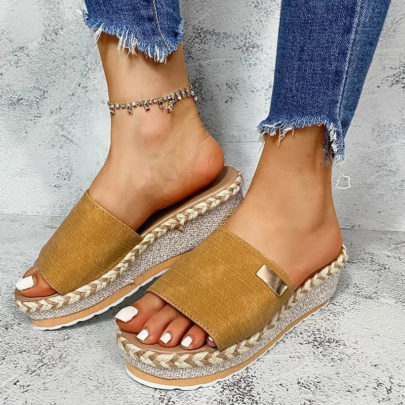 Summer Women's Light Weight Fashion Trend Anti-Slip Platform Wedge Thick Sole High Heel Slipper Slide Sandals