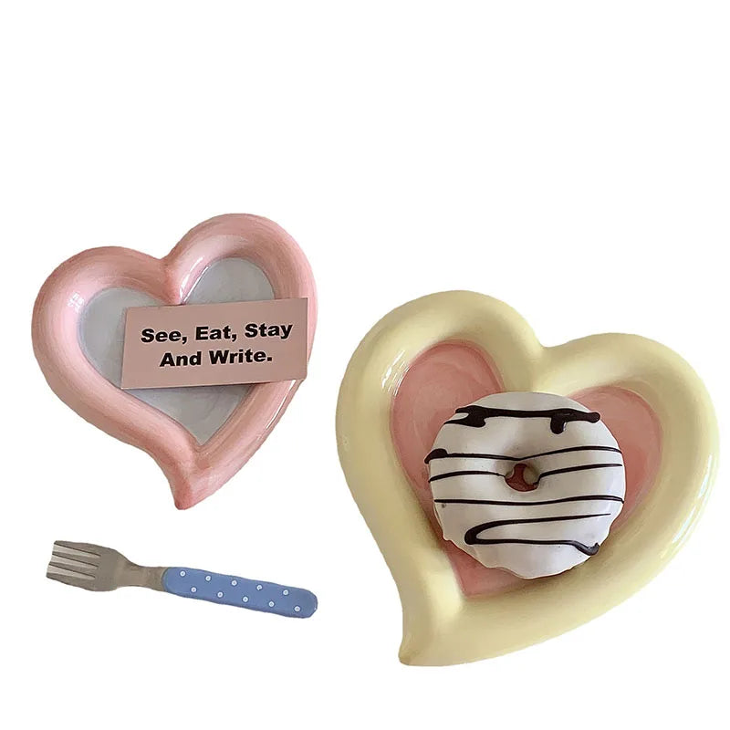 Korean Ins Hand-painted Chubby Heart  Plate Underglaze Color Jewelry Storage Dessert Cake Plate