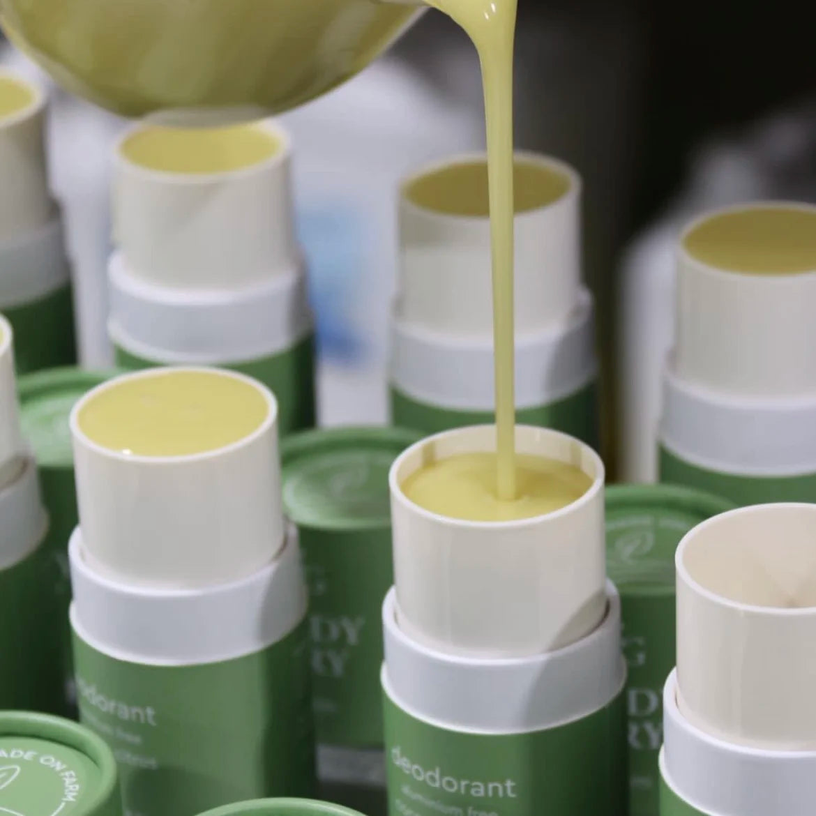 WFKD Lipstick Paper Container Round Custom Tube Packaging Lip Balm Twist up Paper Tube