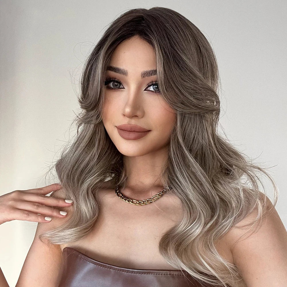 Factory Fast Delivery Synthetic Natural Short Ombre Blonde to Silver Wave Hair Wig for Women Heat Resistant Bob Wigs