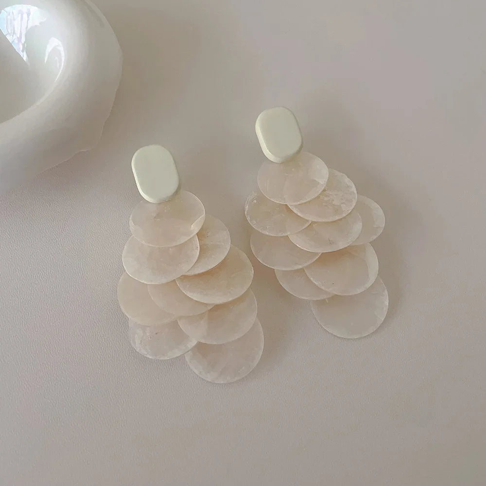 Wholesale Elegant Vintage Shell Drop Earrings for Women Oversized Chunky Fashion Jewelry-for Weddings and Parties