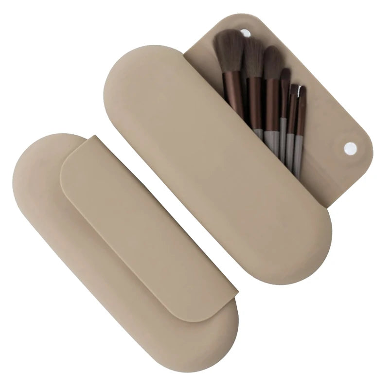 2024 Custom BPA Free Durable Portable Travel Makeup Pouch Bag Cases Silicone Makeup Brush Holder Bag for Cosmetic