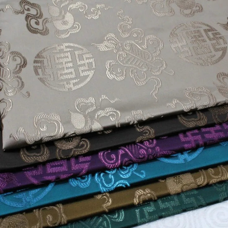 Heavy Shiny Wholesale Breathable Traditional Silk Brocade Fabric Jacquard for Women Men Kimono Tang Suit Costume