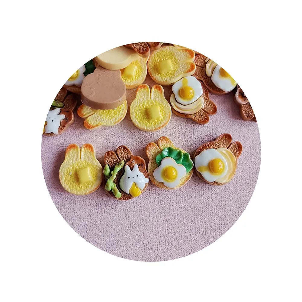 100pcs Cute Mini Toast Bread Dessert Resin Flatback Cabochon Food Scrapbooking for Brooch Children Clothes Shoes Bag DIY Decor