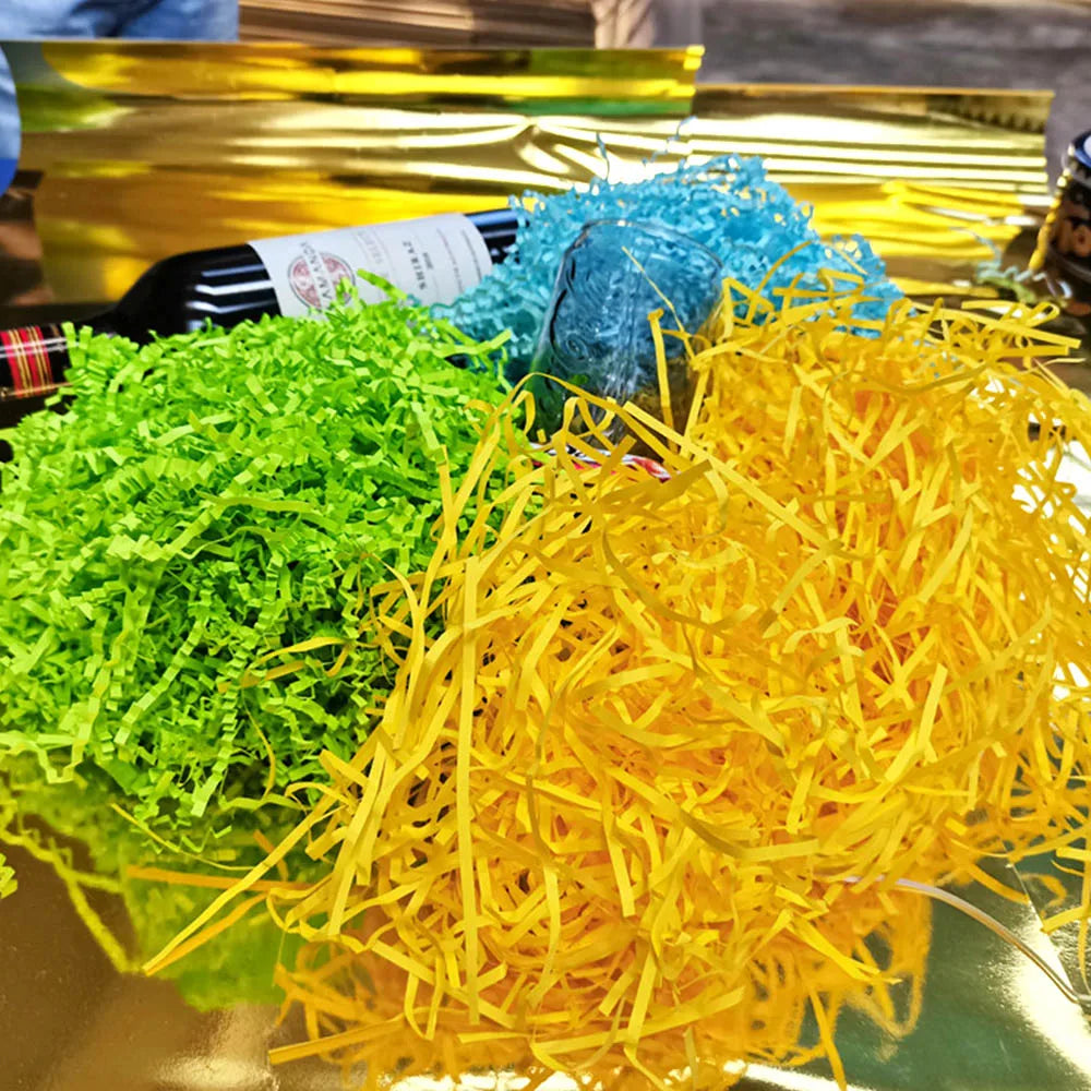 Wholesale Recycled 1kg Bulk White Crinkle Cut Shredded Paper for Gift Basket Filling Confetti Packing Packaging