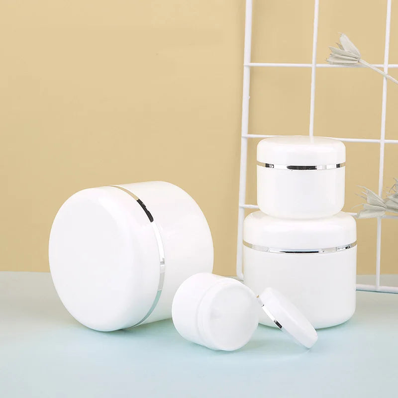Round PP Luxury Cosmetic Jar White Plastic 20g 30g 50g Cream Jars Screw Lid PP Cosmetics Packing Like Lotions and Eye Creams