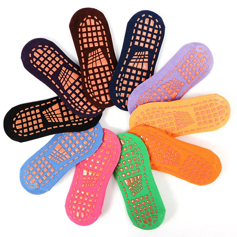 Cmax Custom Logo Cotton Non-slip Fitness Pilates Yoga Socks Anti Slip Silicon Grip Trampoline Socks