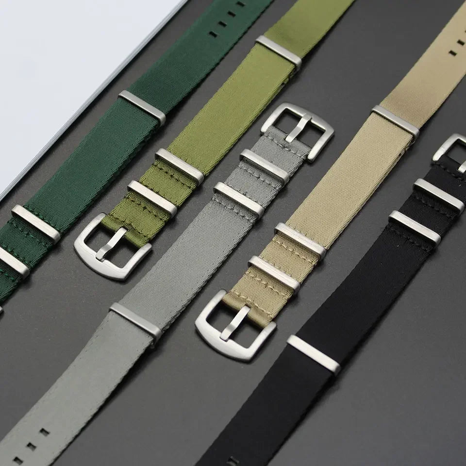 OEM/ODM YUNSE New Arrive One Piece Bond Black Seatbelt Wrist Watch Strap Nylon 22mm 20mm Fabric Watch Band