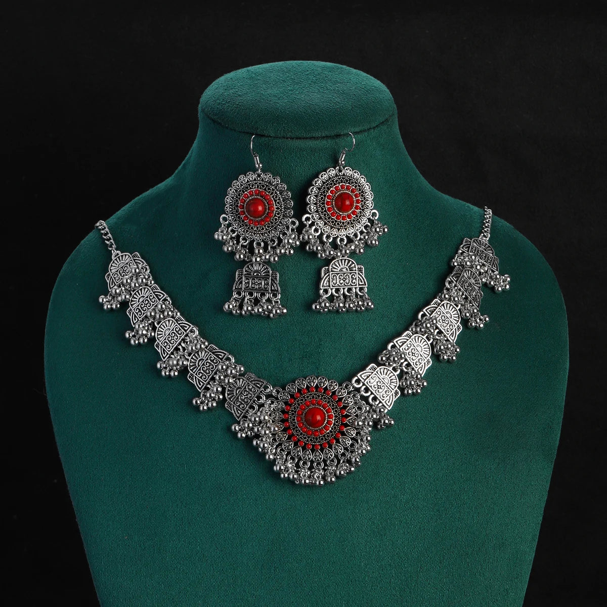 Bohemia Vintage Ethnic Leaf Red Stone Tassel Necklace for Women Gypsy Sliver Color Long Chain Necklace for Girls Tibetan Jewelry