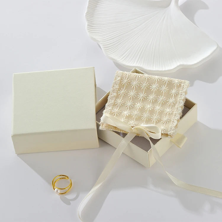 7*7cm Ladies Lace Studs Earring Packaging Pouches Microfiber Necklace Bracelet Jewelry Pouch with Drawstring
