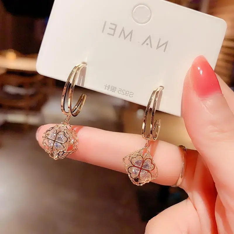 S925 Silver Needle Korean Version New Hollow Flower Earrings Feminine Fashion Earrings Steel Woman Jewelry Gift Accessories