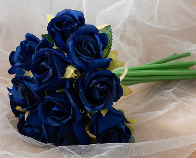 O-X354 Factory Wholesale Wedding Decoration Royal Blue Rose Flowers Bridesmaids Bouquet Bride Wedding Artificial Flower Bouquet