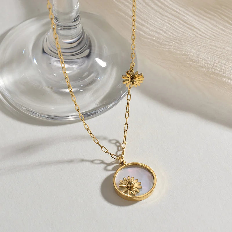 HOVANCI Charm 18k Gold Plated Stainless Steel Fashion Jewelry Rhinestone Flower Necklace for Girls
