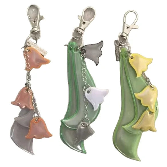 Custom Pattern Design Hanging Waterproof High Visibility Eco-friendly Reflective Keychain for Kids Safety Promotion