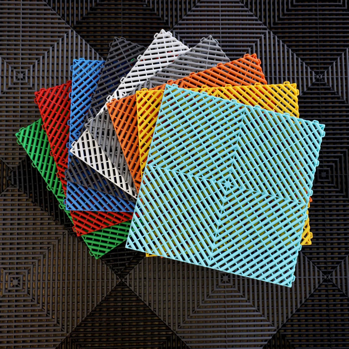 Manufacturer's Modern Luxury 1.8cm Thick SPC Plastic Click Lock LVT Floor Mat PP Material for Villas' Modern Luxury Vinyl Floors