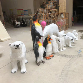 Wholesale Animatronic Life Size Fiberglass Christmas Polar Bear Penguin Sculpture Statue Outdoor Decoration