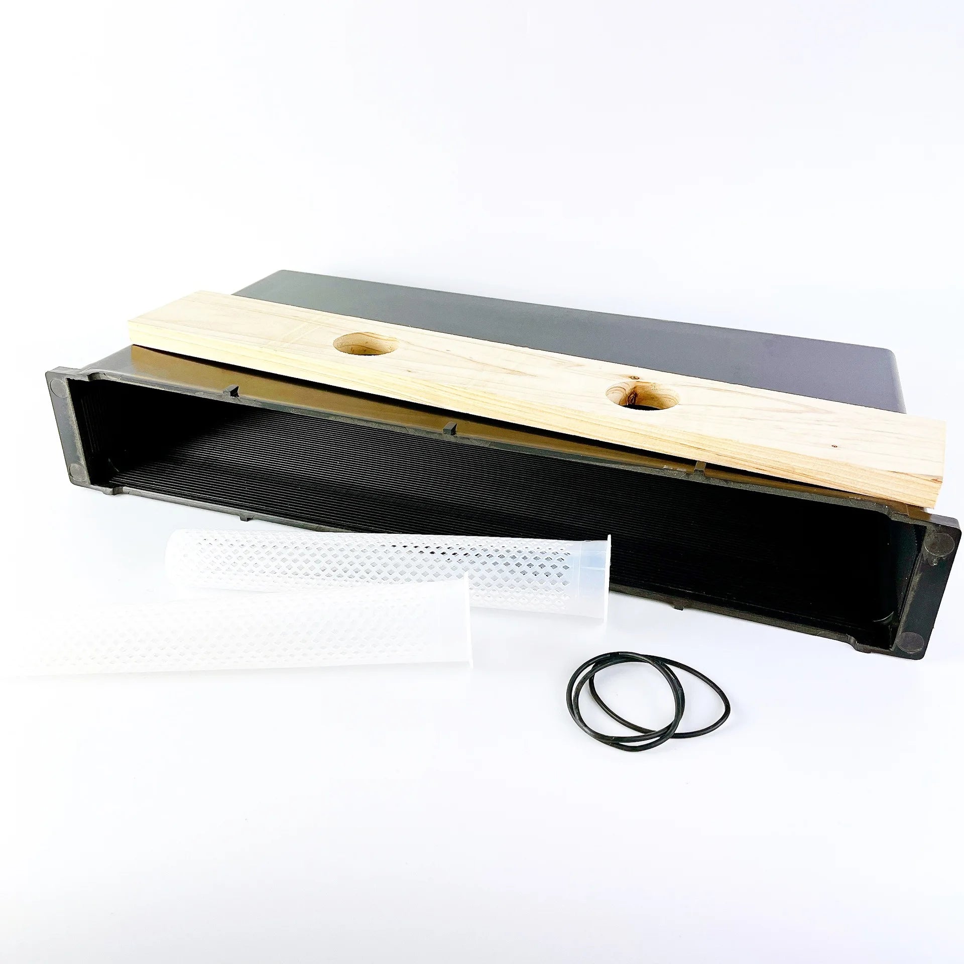 Hot Sale American Style Beehive Tools Wooden Cover with Plastic Mesh Bee Feeder New Condition