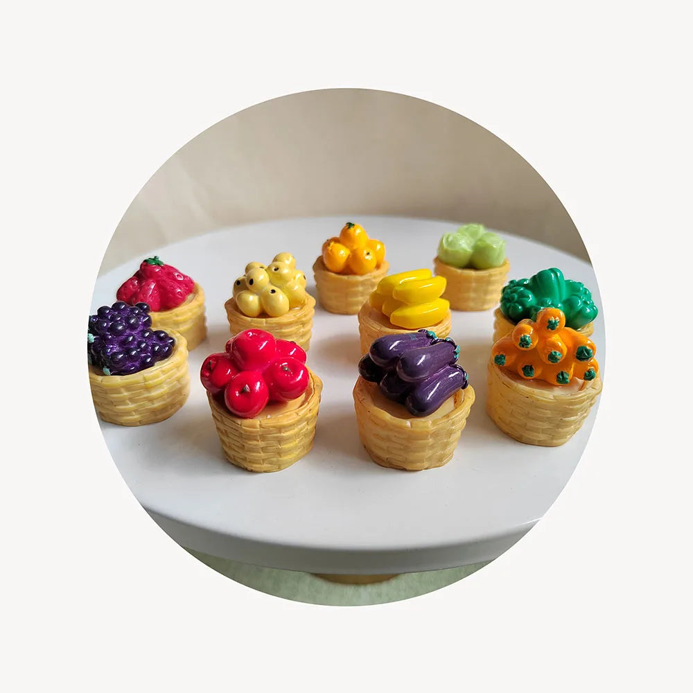 100pcs Assorted Fruit Basket Mini Doll House Decor Fruit Baskets for Outdoor Kitchen Room Fairy Garden Tableware Decor