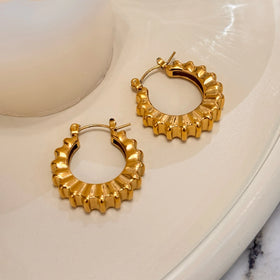 Dazan New Hot 18k Gold Plated Hypoallergenic Stainless Steel Super Shine Vintage Gear Ootd Dainty Earrings Valentines Gift