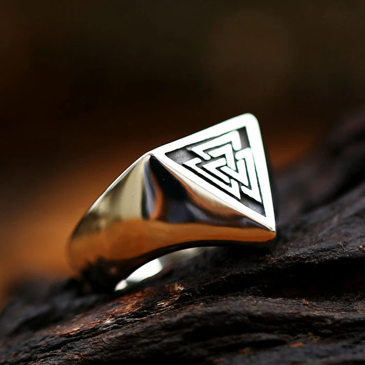 SS8-749R Steel Soldier Stainless Steel Split Triangle Ring Fashion Men's Ring Fashion Biker High Quality Jewelry Gift