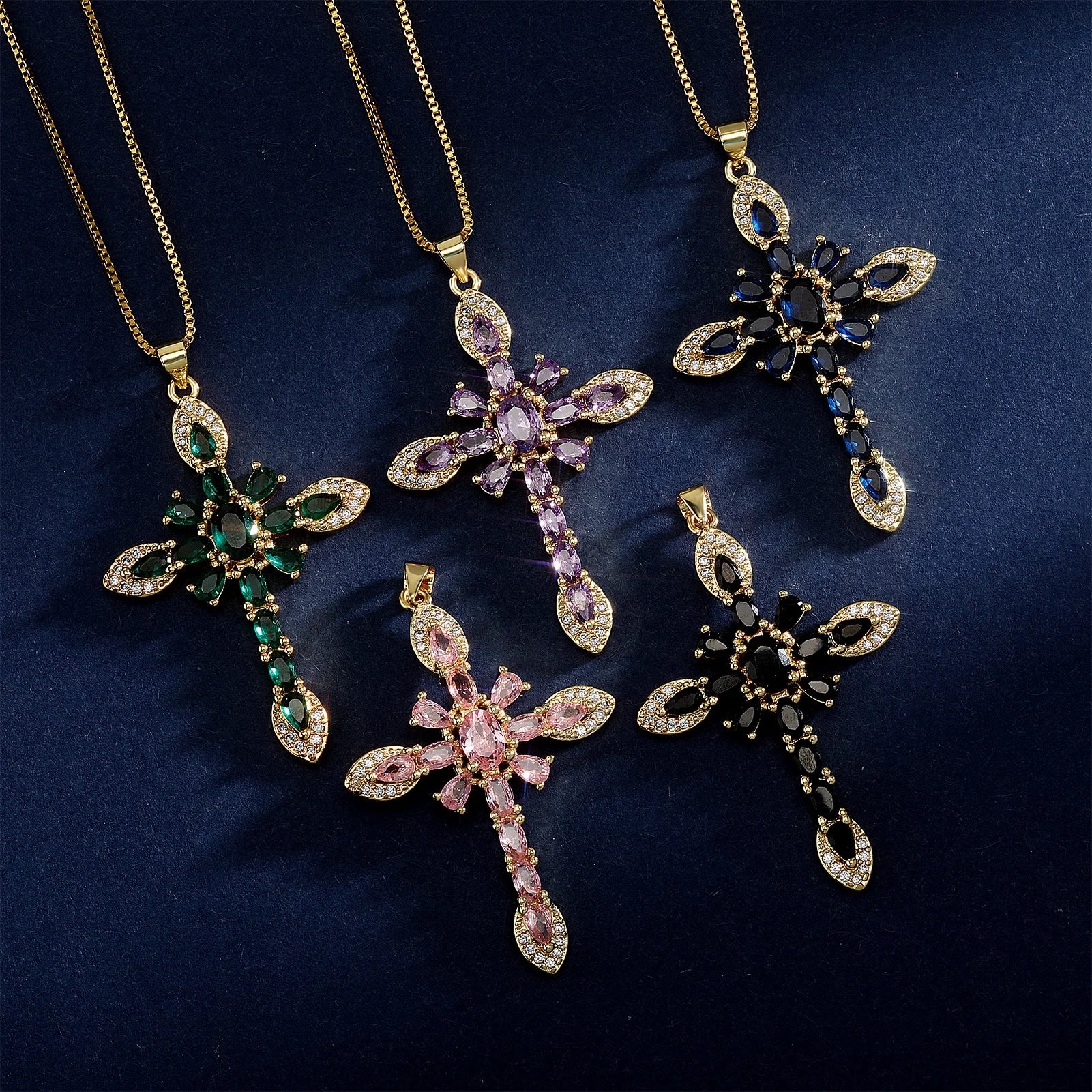 Luxury Iced Out Brass Gold Plated Crystal Cross Pendant Christian Jesus Zircon Crucifix Charm Necklace Men Women Fashion Jewelry