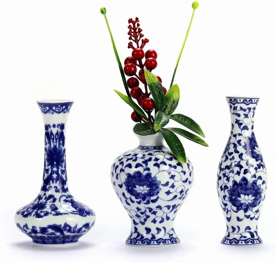 Hot Selling Chinese Blue and White Porcelain Mini Retro Hydroponic Flower Vase for Tabletop Decoration