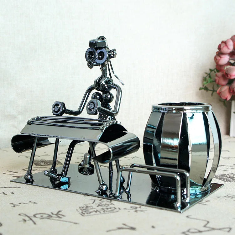 Wholesale  Musical Iron Man Playing Pen Container Metal Crafts Metal Pen Holder