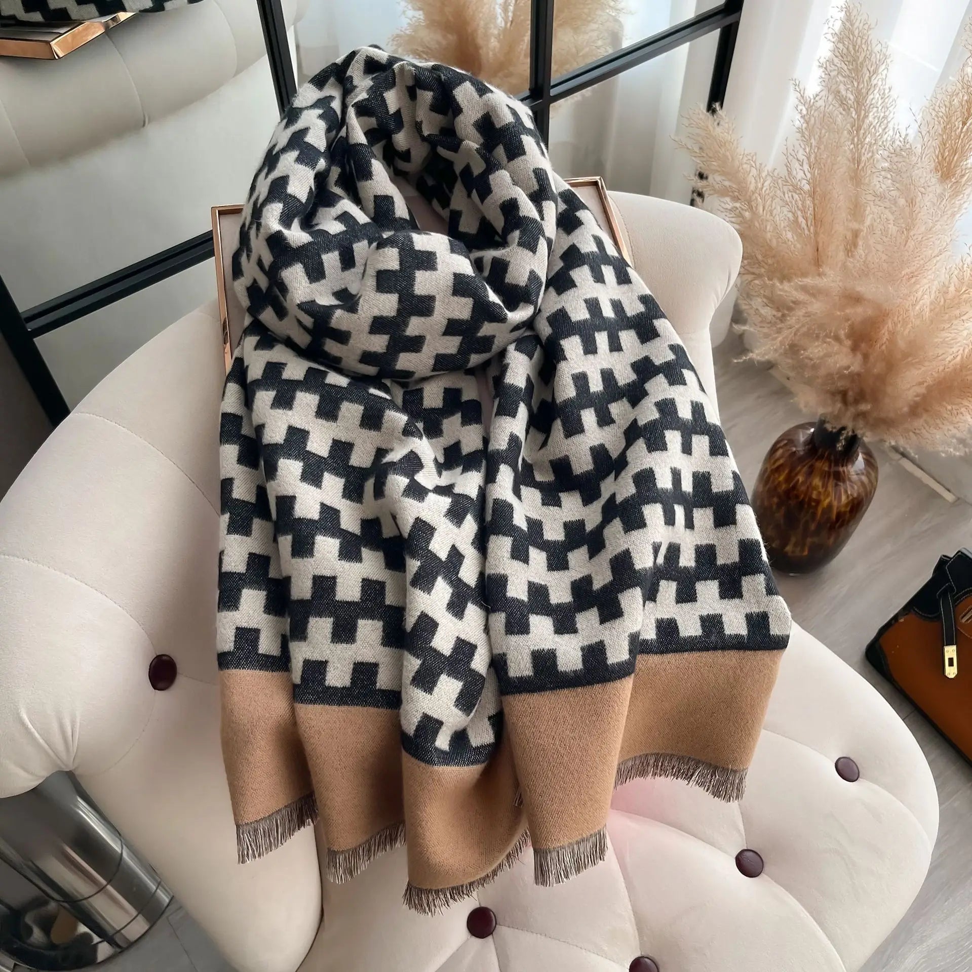 Newest Arrival 2024 Winter Luxury Designer Inspired Cashmere Feelings Scarves Double Sided Thickened Warm Pashmina Shawls Women