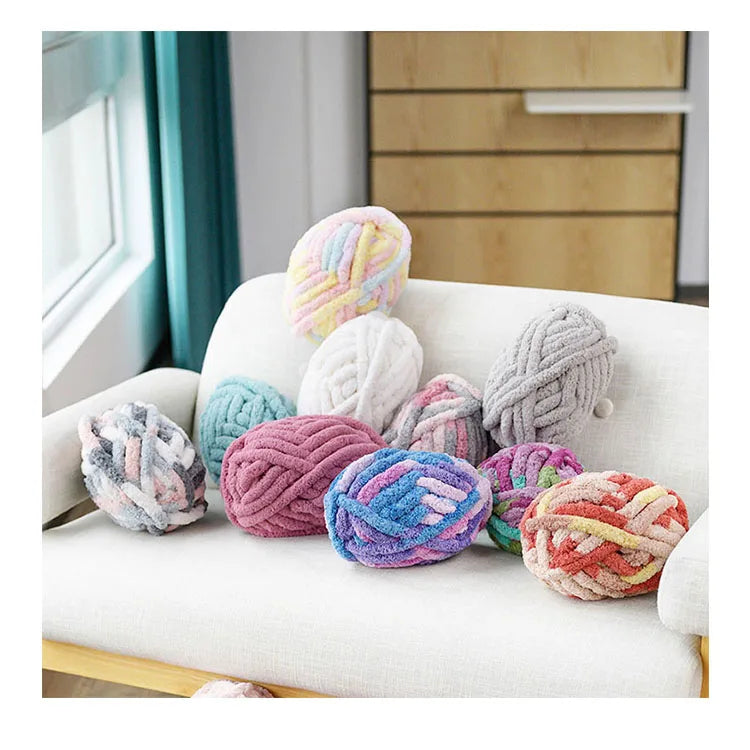 Factory Direct Supply 100% Polyester Chenille Fancy Yarn Soft Fluffy 2 Cm Blanket Handmade Chenille Chunky Yarn