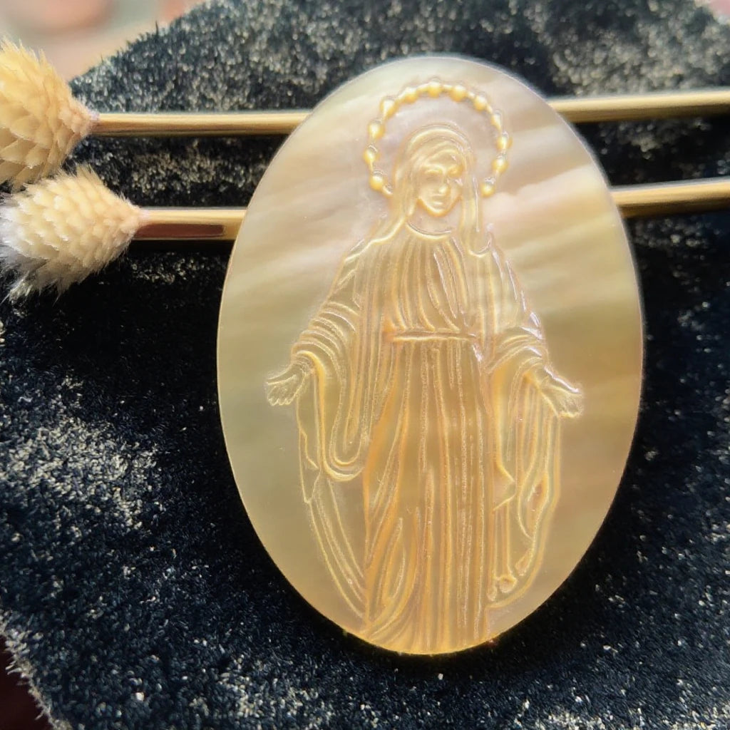 Wholesale Natural Mother of Pearl Shell Gemstones China's Natural Yellow Quartz Oval Cut for Dresses