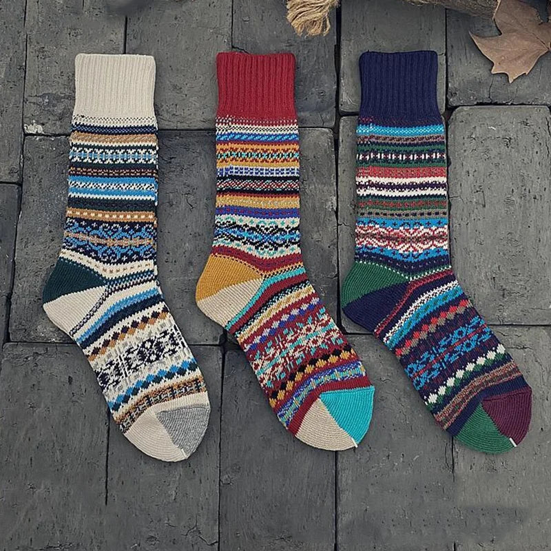 Wholesale Men's Vintage Jacquard Patterned Boot Socks Nordic Thick Knitted Cotton Crew Socks Minimum Order 10 Pairs