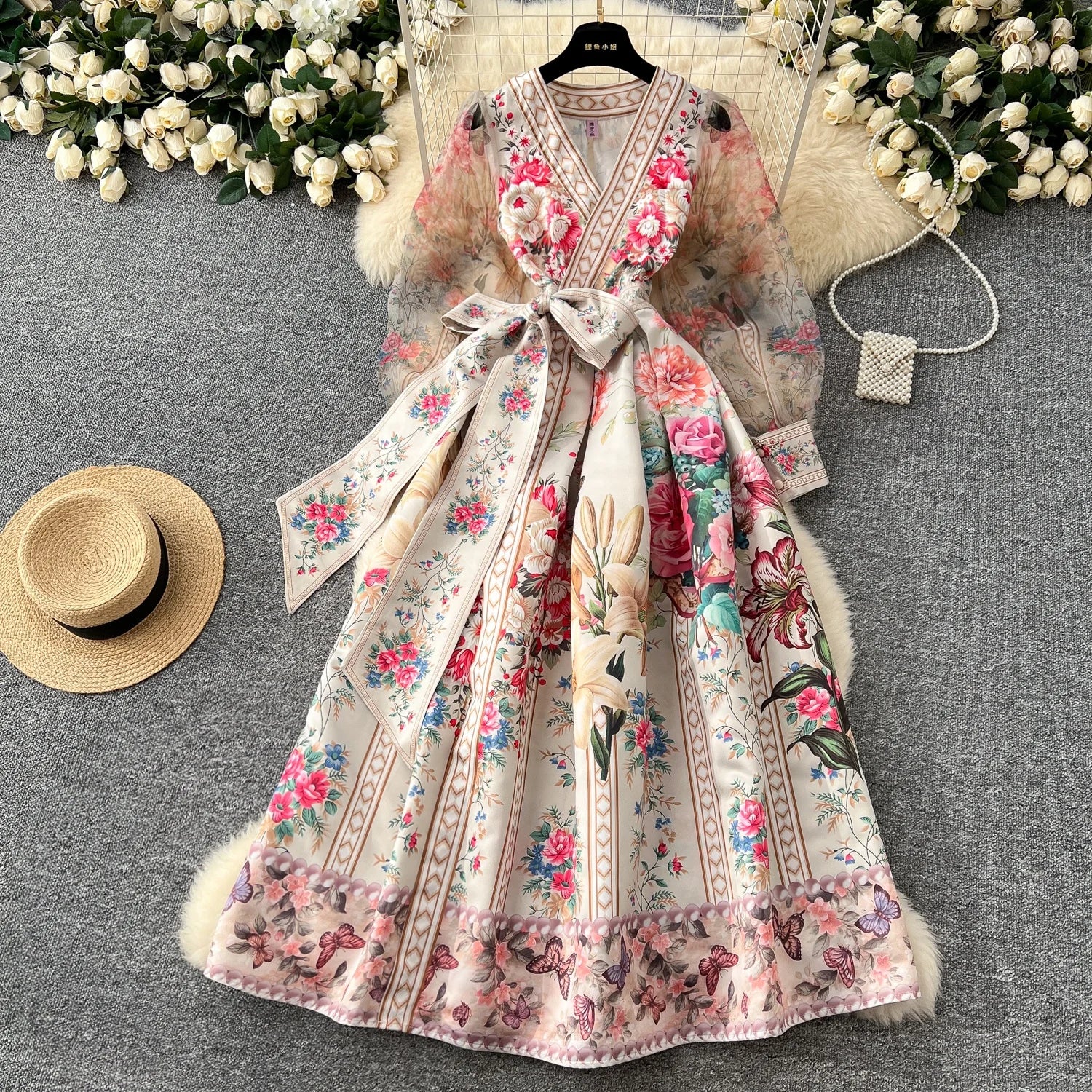 European and American Court Style Retro V-neck Lantern Sleeve Design Big Swing Print Dress
