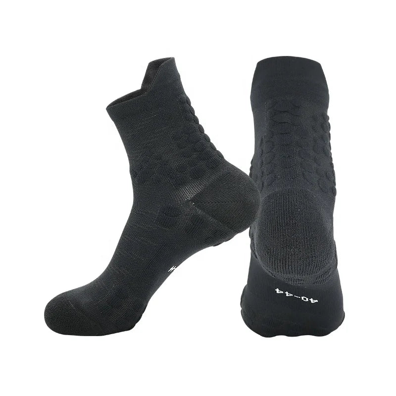 LINGTU Anti Odor Ankle Sports Socks Breathable Running for Unisex Custom Logo Men Socks Marathon Running Socks
