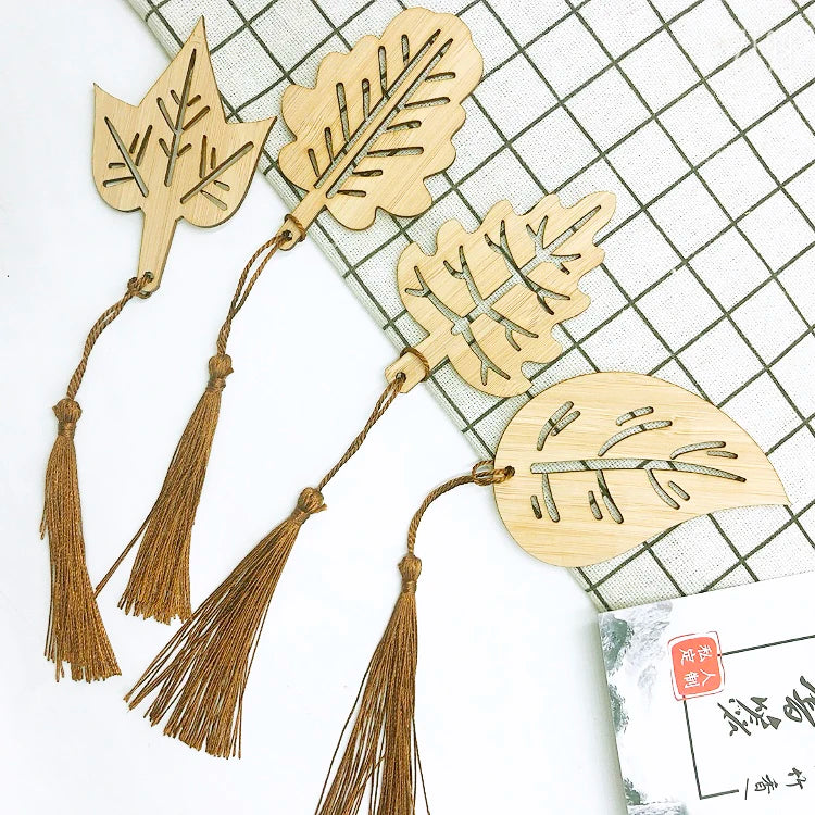 Handcrafted Eco-Friendly Customizable Bamboo Bookmark with Exquisite Carved Leaf Design and Tassel Gift for Book Lovers