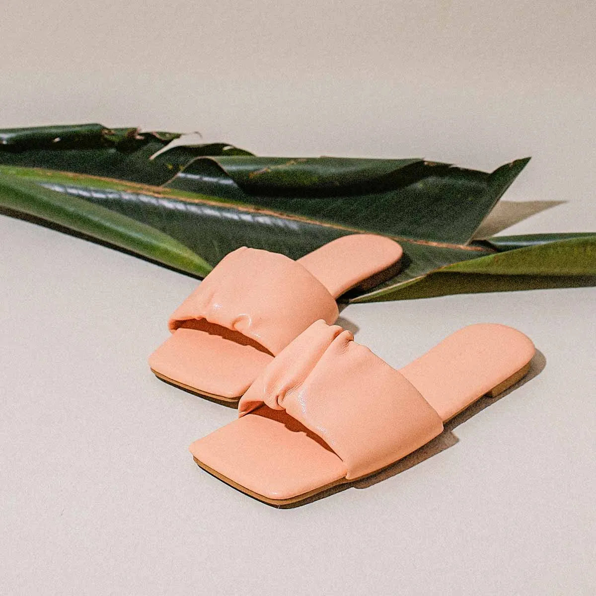 High Quality Wholesale Summer New Style Jelly Fashion Ladies Beach Women Slipper