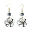 2026 Hot Sale 18K Gold Plated Flower Shape Design Earrings Trendy Polished Mother of Pearl Earrings