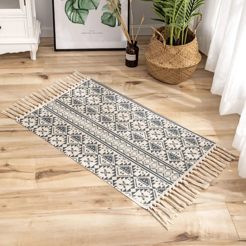 Simple Modern Hand-Woven Carpet Mats Nordic Bedroom Bedside Blanket Printing Rug With Tassel /