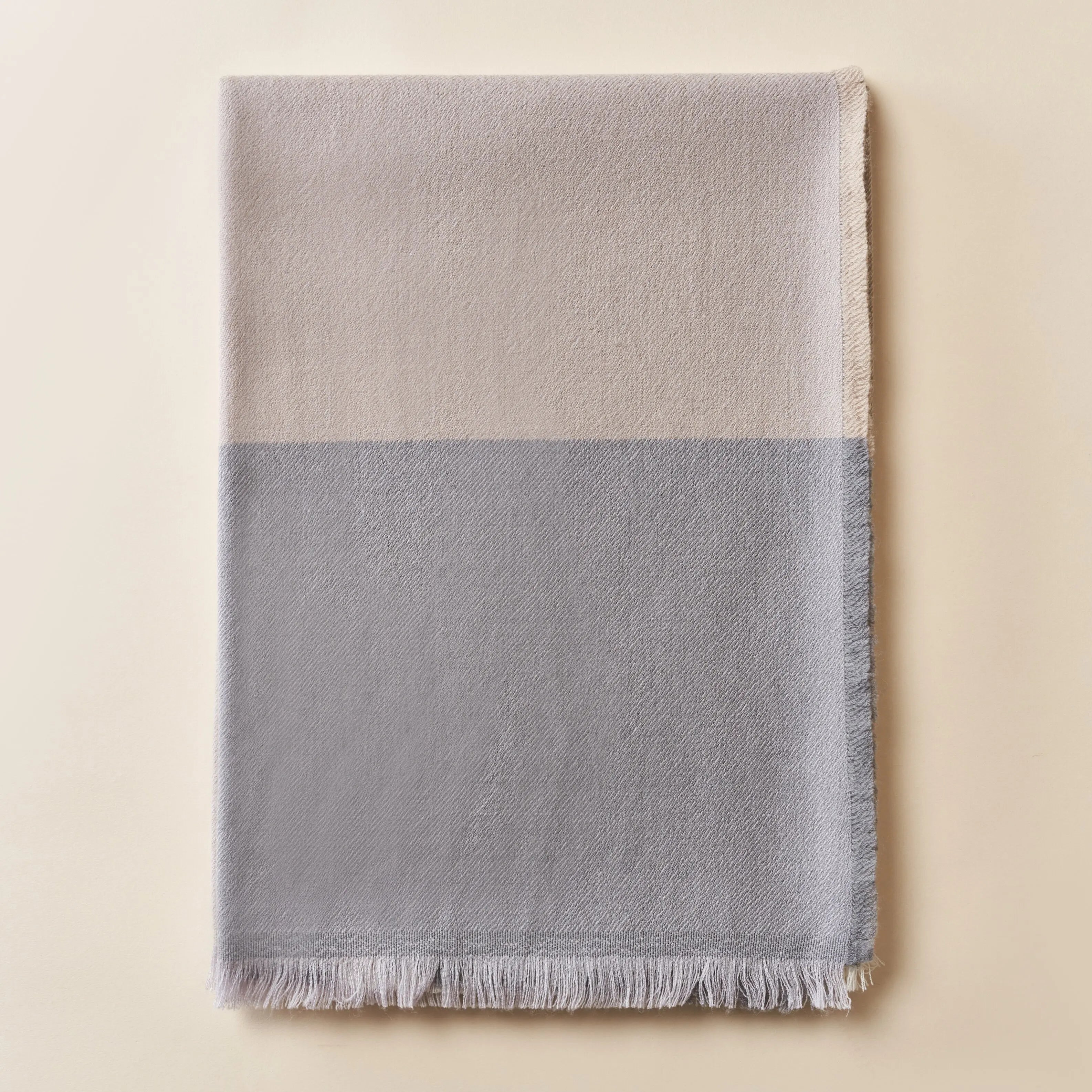 Home Textile Eco-Friendly Italian Style Soft 100% Mercerized Wool Heavy Strip Throw Blanket with Tassels for Winter