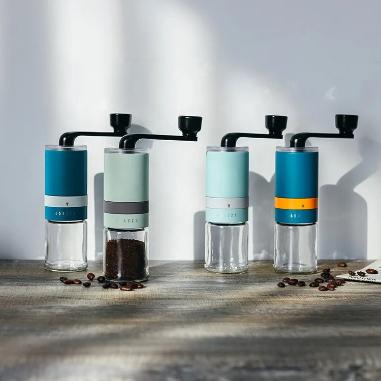 CHINAGAMA New Hot Sale Stainless Steel Cordless  Ceramic Burr Mini Portable Hand  Manual Coffee Grinder