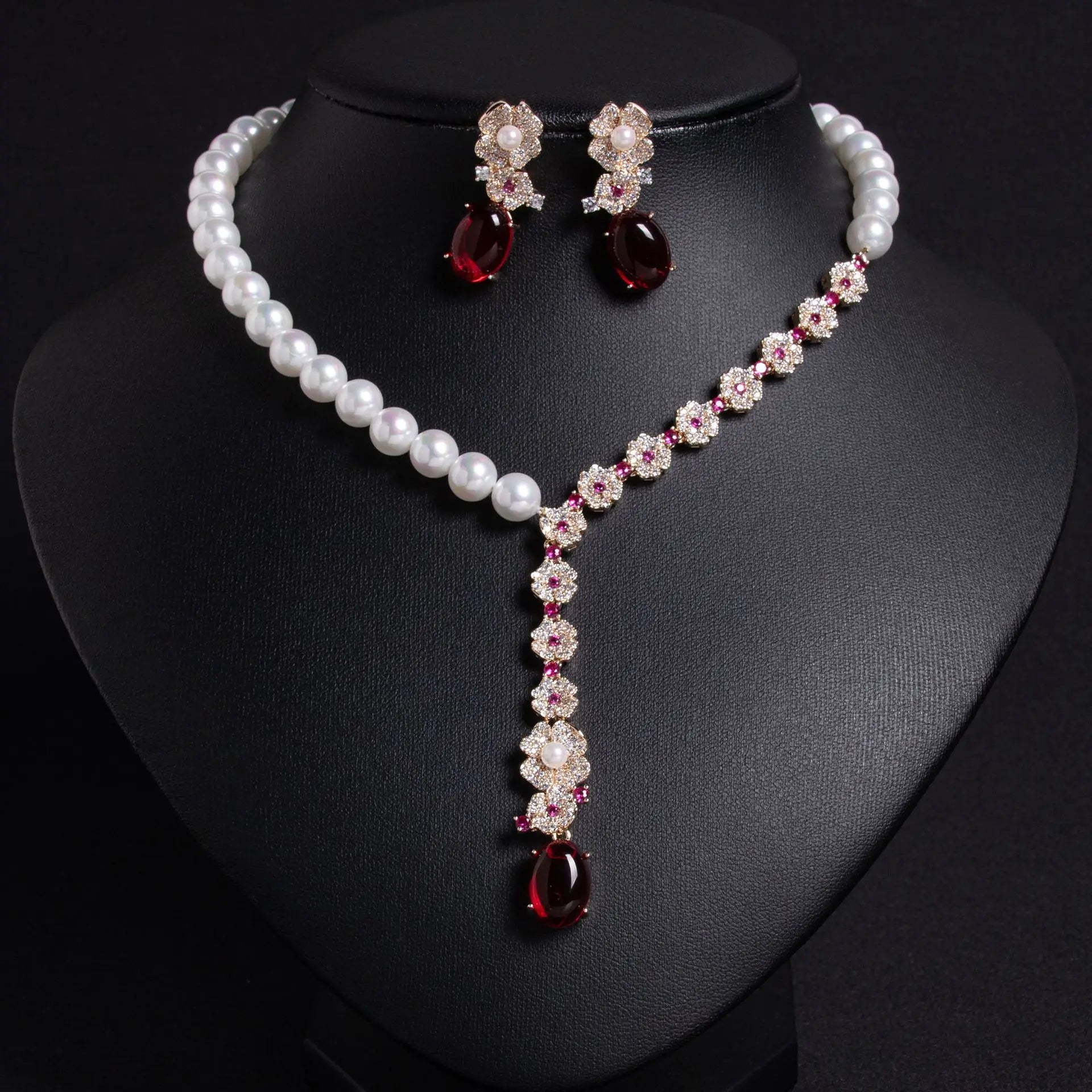 DAIHE Beautiful Petal Pearl Necklace High-end Dress Necklace Accessories