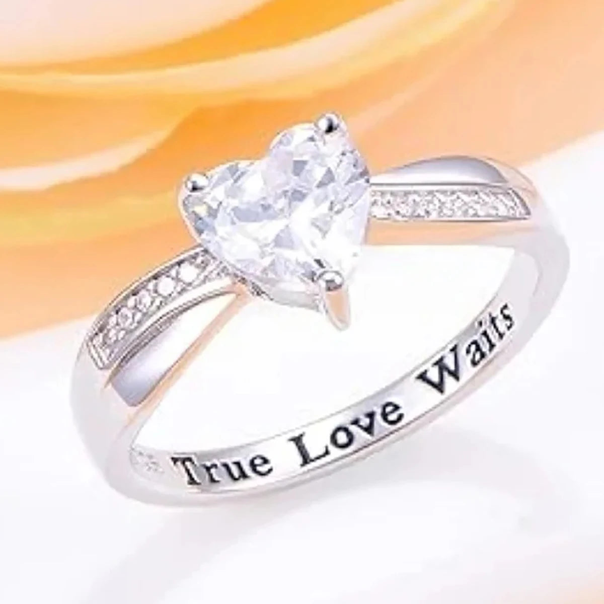 Huitan S925 Rhoudim Plated Heart Shaped Design Sparkling Crystal Zircon Band Rings for Women Wedding Rings 925 Sterling Silver