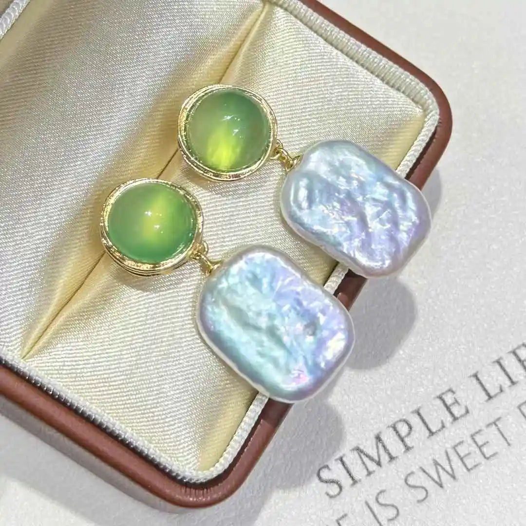 Fashionable Vintage 14-15mm Baroque Freshwater Pearl & Green Agate Earrings for Women