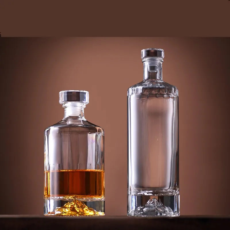 Wholesale Ury Heavy Iceberg Base 100ml 250ml 500ml 750ml 1000ml Tequila Gin Whisky Liquor Vodka Glass Bottle With Cork