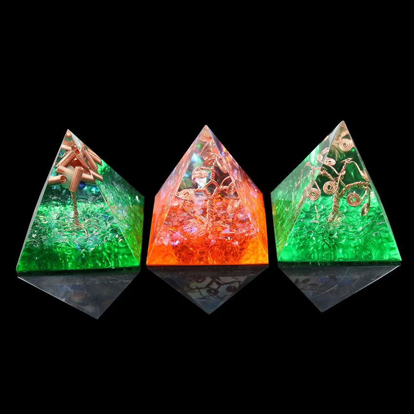 Wholesale Orgone Pyramid with 7 Chakra Mixed Stones Rainbow Colors Tree of Life Crystal Orgonite Pyramid for Healing Meditation
